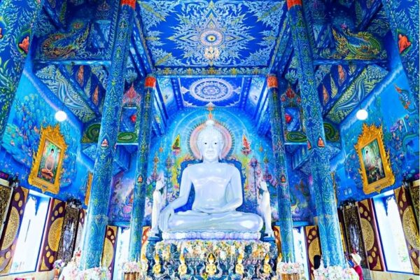 Chiang rai blue temple day tour by voyon.co-2