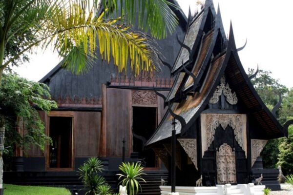 chiang rai black house museum baan dam day tour white temple by voyon.co